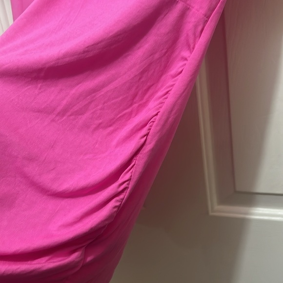 New! Isabel Maternity twist front short sleeve top - Picture 3 of 4